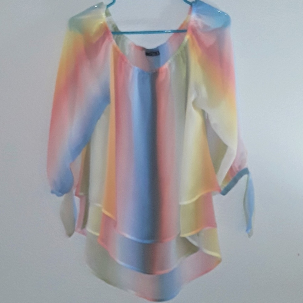 Multi color top